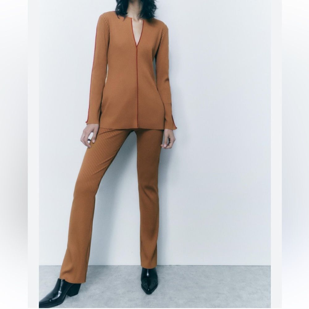 Zara High-waisted Caramel/Brown Ribbed
Pants Set (Top Medium,Bottom Small)